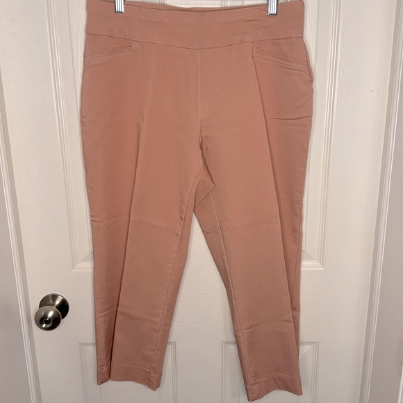 Croft & Barrow Pull On Capris - Picture 1 of 6